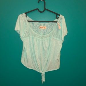 NWT 💖 Mint green hollister Flowy shirt